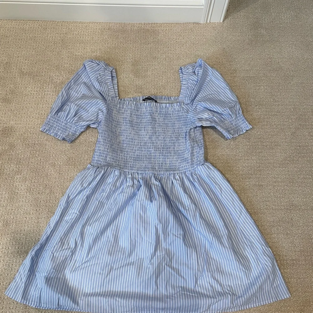 Lulus size M Blue Pinstripe Puff Sleeve Dress - Picture 2 of 4